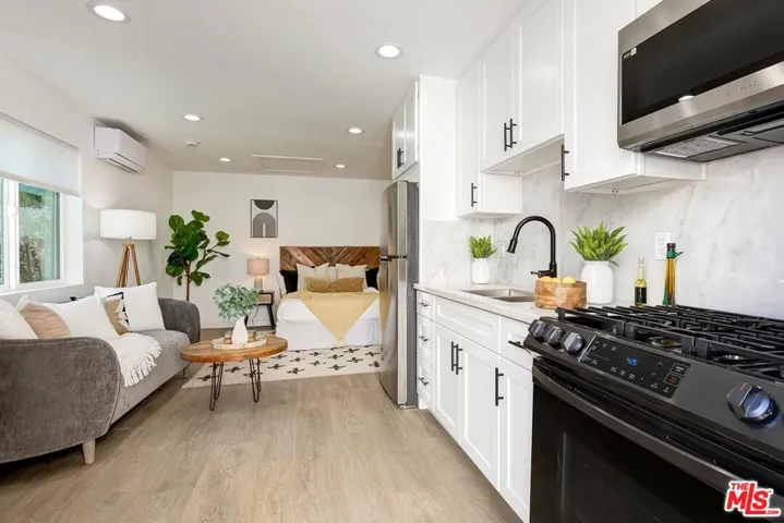 3045 Reid Avenue, Culver City, California 90232