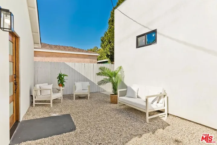 3045 Reid Avenue, Culver City, California 90232