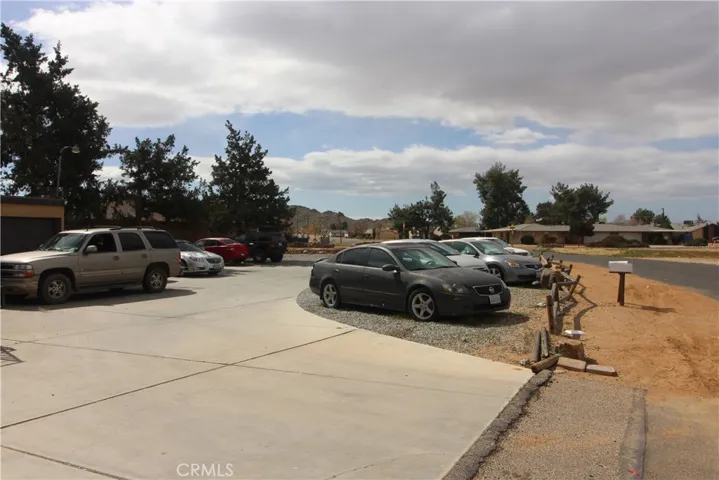 15761 Serrano Road, Apple Valley, California 92307