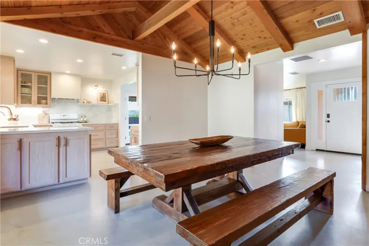 15645 Saddleback Road, Riverside, California 92506