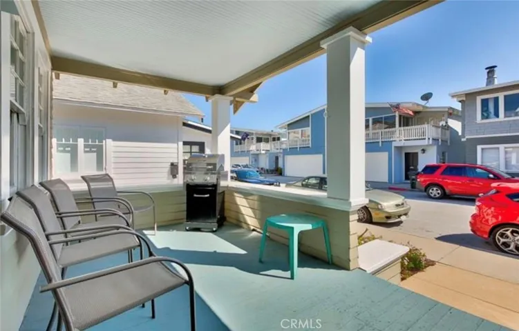 422 E Bay Avenue, Newport Beach, California 92661