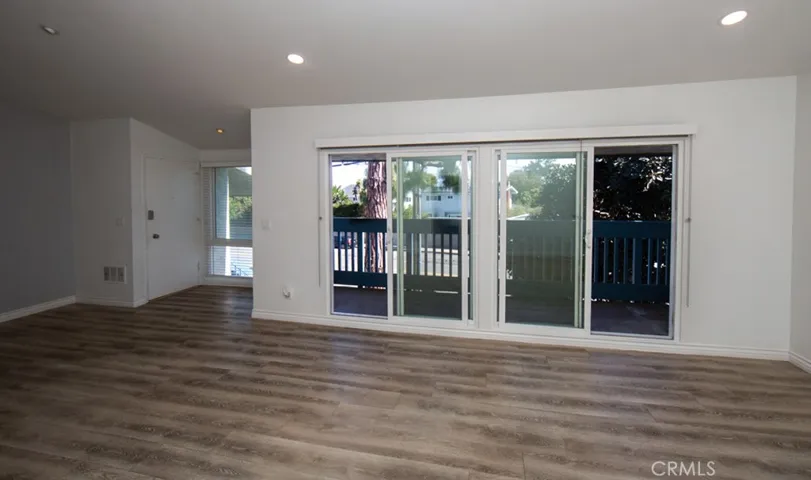 631 S Prospect Avenue 201, Redondo Beach, California 90277