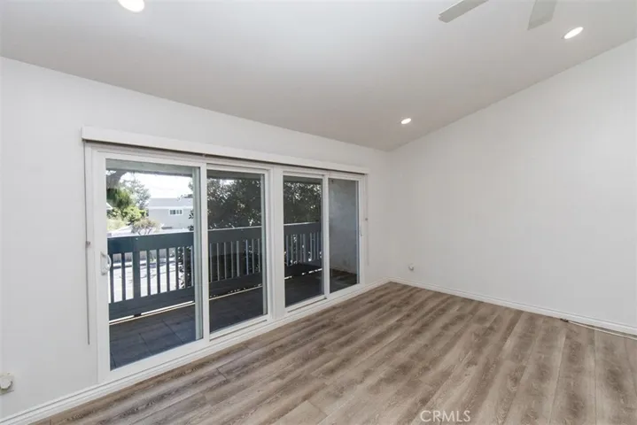 631 S Prospect Avenue 201, Redondo Beach, California 90277