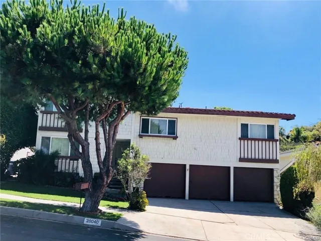 28040 Lobrook Drive, Rancho Palos Verdes, California 90275