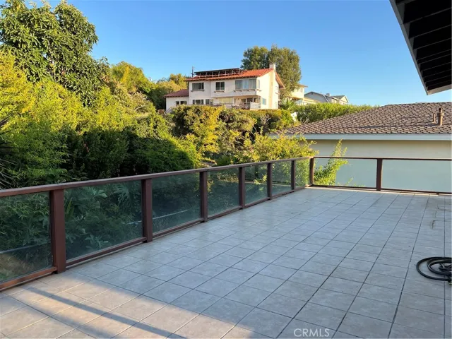 28040 Lobrook Drive, Rancho Palos Verdes, California 90275