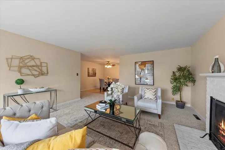 3325 Lindenoaks Drive, San Jose, California 95117