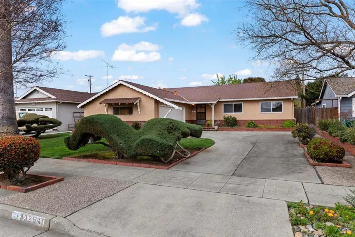 3325 Lindenoaks Drive, San Jose, California 95117