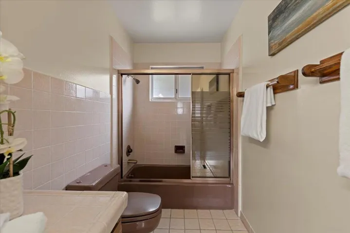 3325 Lindenoaks Drive, San Jose, California 95117