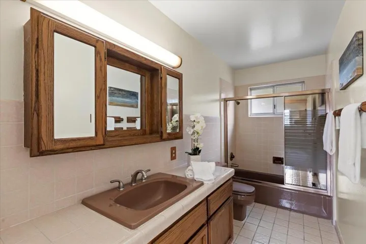 3325 Lindenoaks Drive, San Jose, California 95117