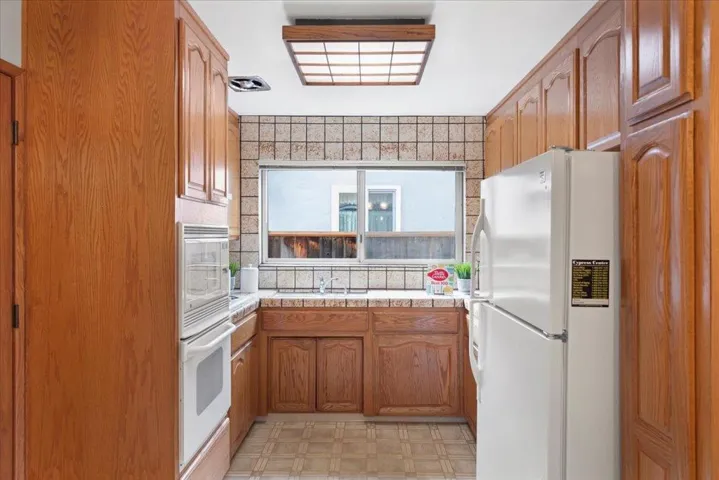 3325 Lindenoaks Drive, San Jose, California 95117