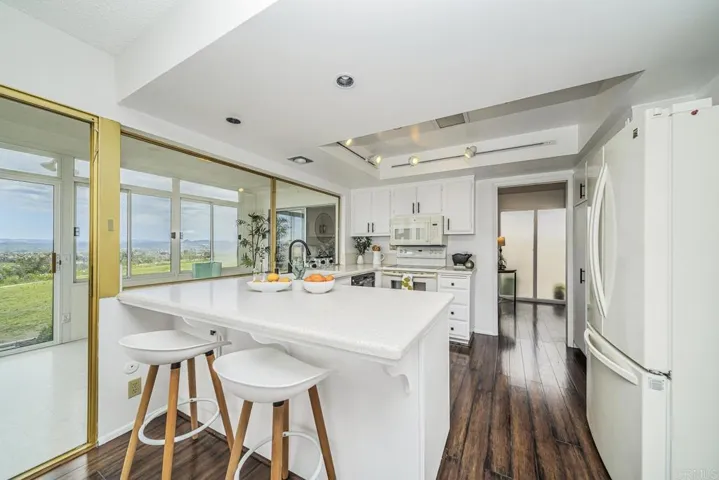 3902 Vista Campana N 17, Oceanside, California 92057