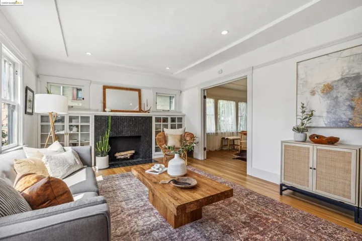 174 Vernon Ter, Oakland, California 94610