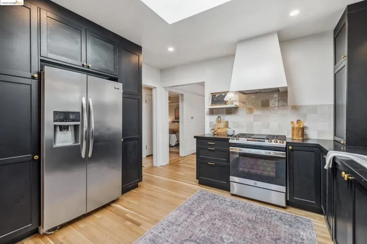 174 Vernon Ter, Oakland, California 94610