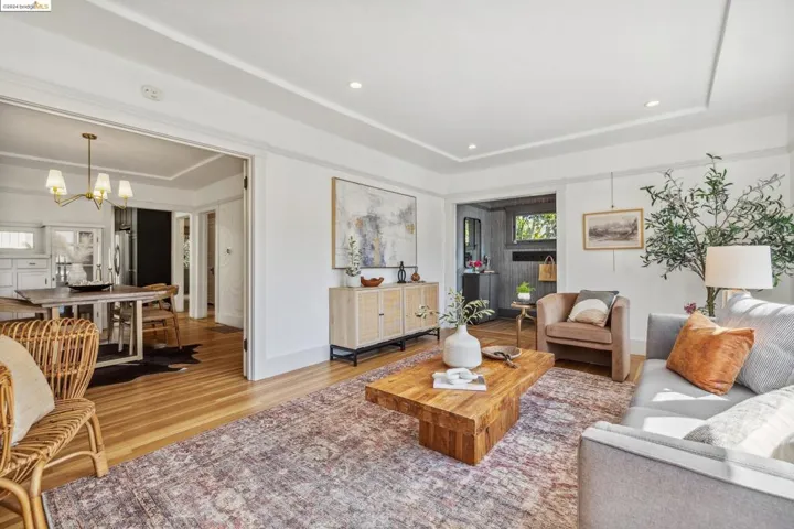 174 Vernon Ter, Oakland, California 94610