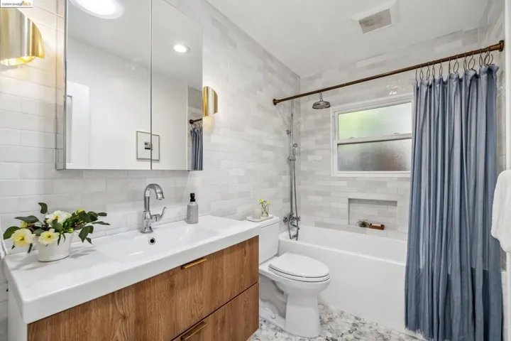174 Vernon Ter, Oakland, California 94610