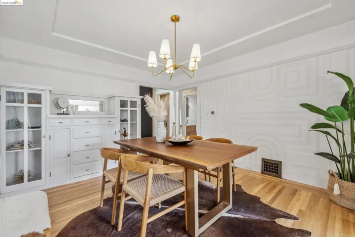 174 Vernon Ter, Oakland, California 94610