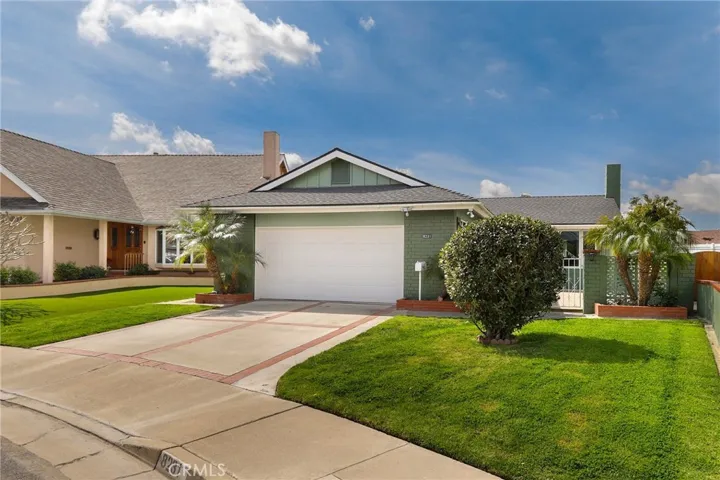 8231 Del Oro Lane, La Palma, California 90623