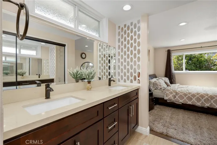8231 Del Oro Lane, La Palma, California 90623