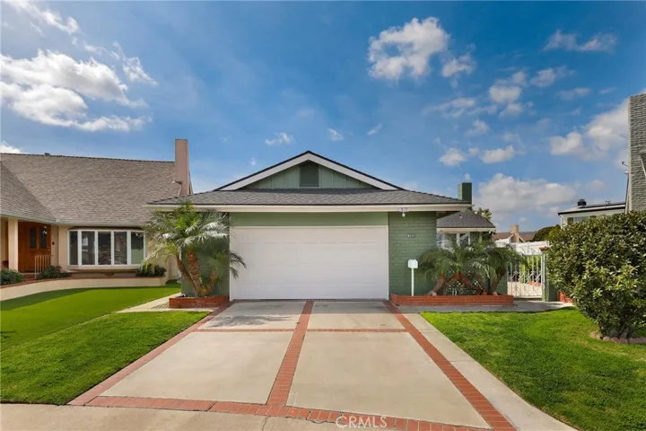 8231 Del Oro Lane, La Palma, California 90623