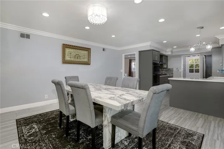 8231 Del Oro Lane, La Palma, California 90623