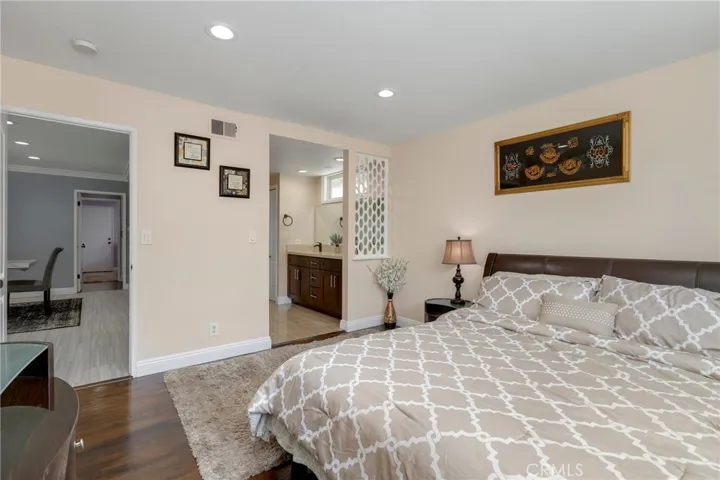 8231 Del Oro Lane, La Palma, California 90623