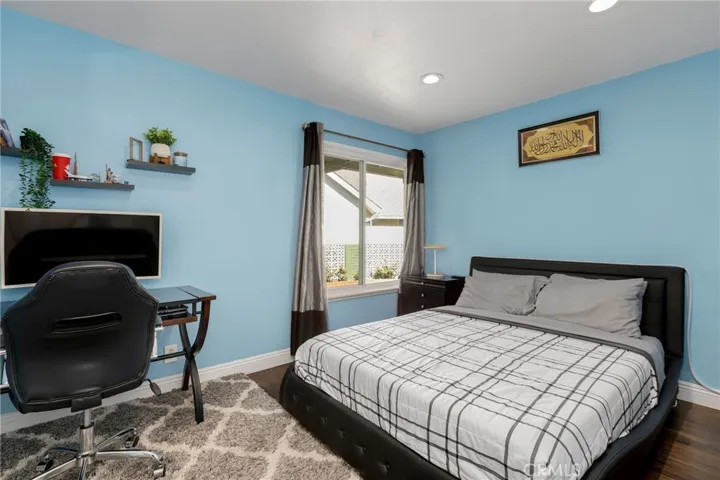 8231 Del Oro Lane, La Palma, California 90623