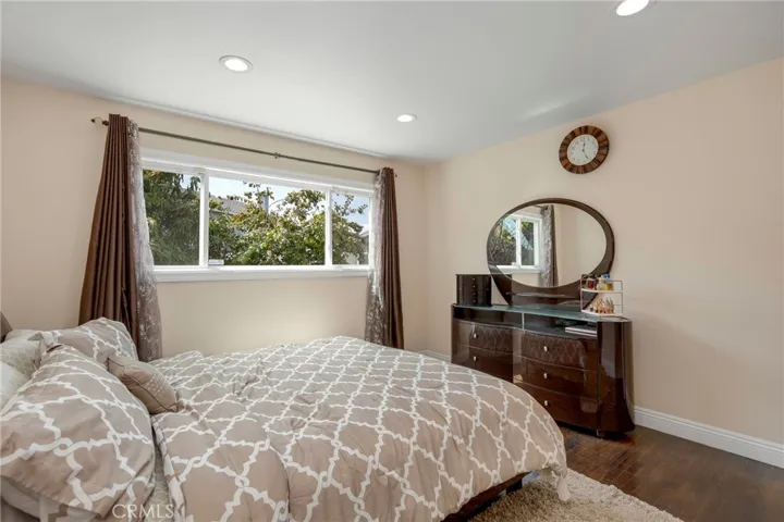 8231 Del Oro Lane, La Palma, California 90623