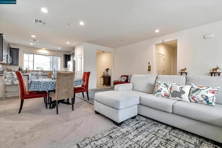 480 E Albertina Ave, Mountain House, California 95391