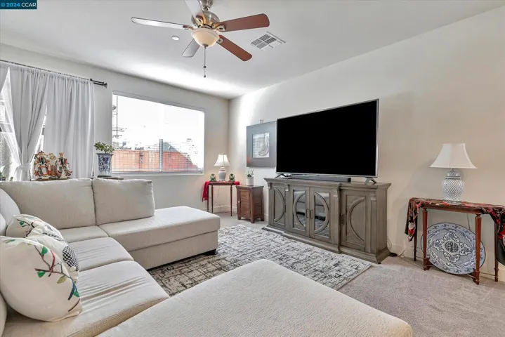 480 E Albertina Ave, Mountain House, California 95391