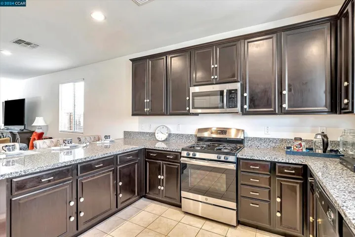 480 E Albertina Ave, Mountain House, California 95391