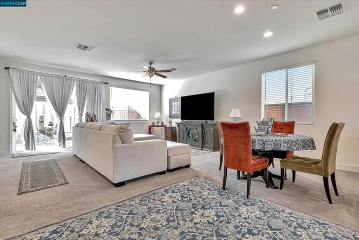 480 E Albertina Ave, Mountain House, California 95391
