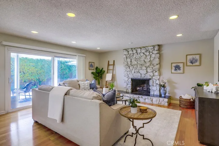 3702 Fenley Drive, Los Alamitos, California 90720