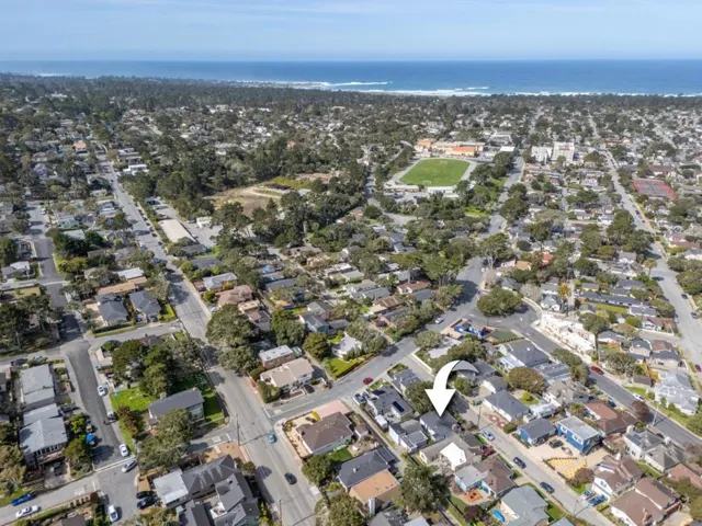 729 2nd Street, Pacific Grove, California 93950