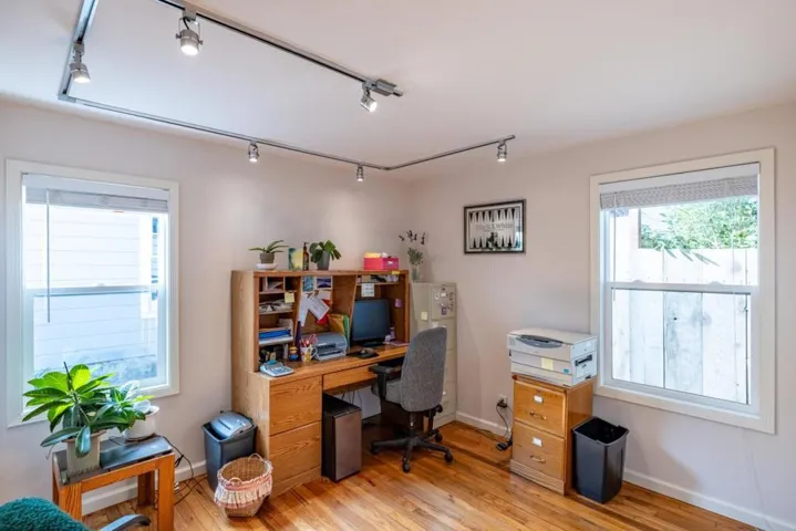 729 2nd Street, Pacific Grove, California 93950