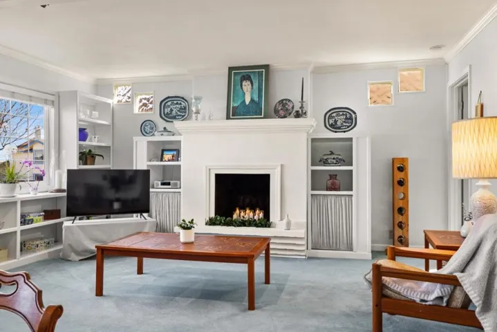 729 2nd Street, Pacific Grove, California 93950