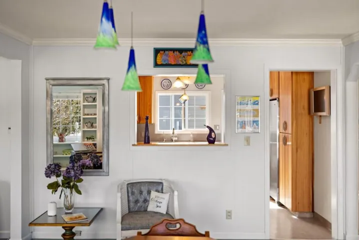 729 2nd Street, Pacific Grove, California 93950
