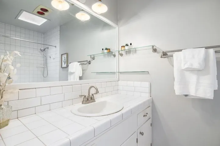 142 Molly Way, Santa Cruz, California 95065