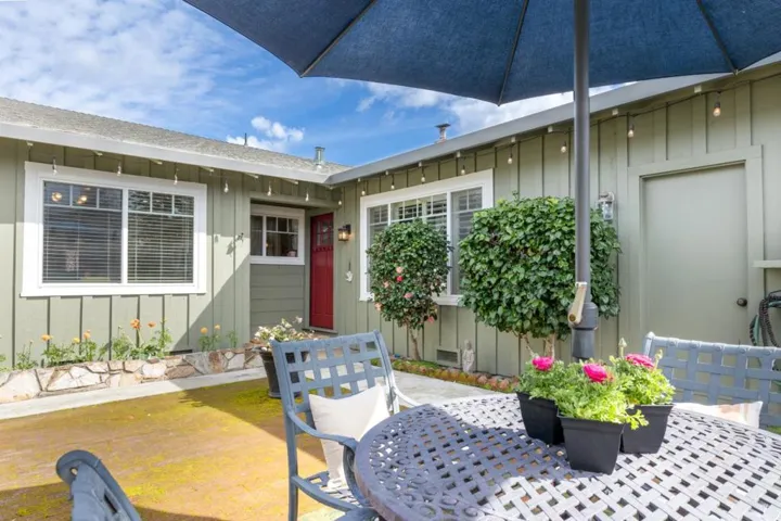 142 Molly Way, Santa Cruz, California 95065