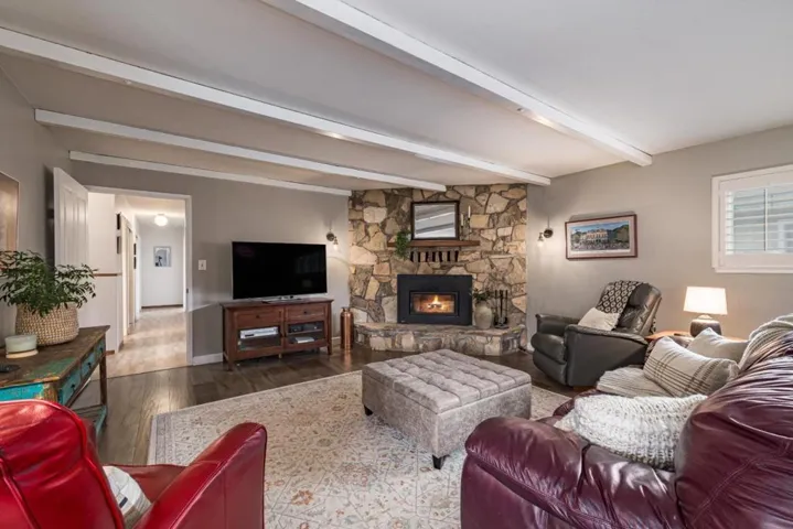 142 Molly Way, Santa Cruz, California 95065