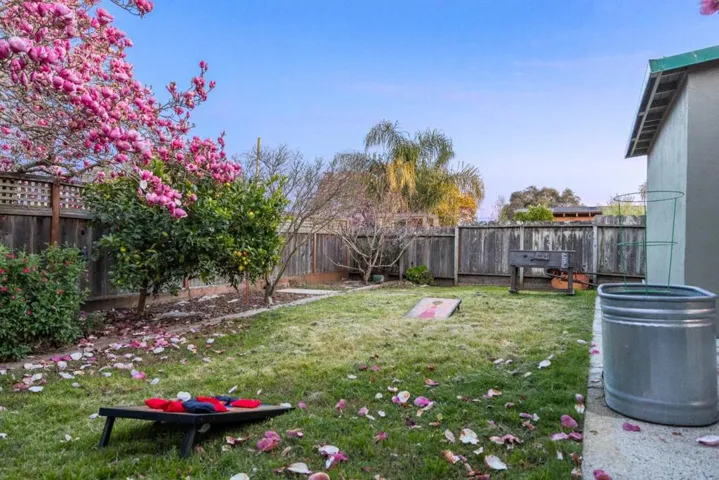 142 Molly Way, Santa Cruz, California 95065