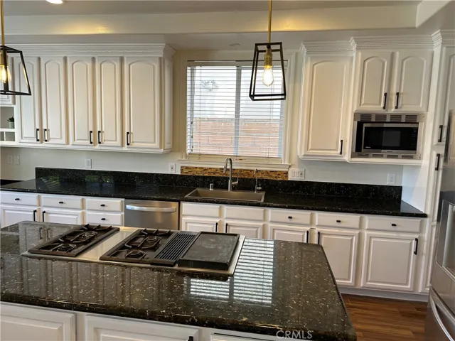 1035 Avenue D, Redondo Beach, California 90277