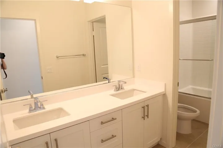 349 Magnet, Irvine, California 92618