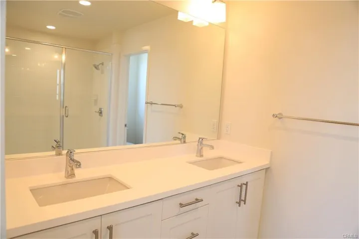 349 Magnet, Irvine, California 92618