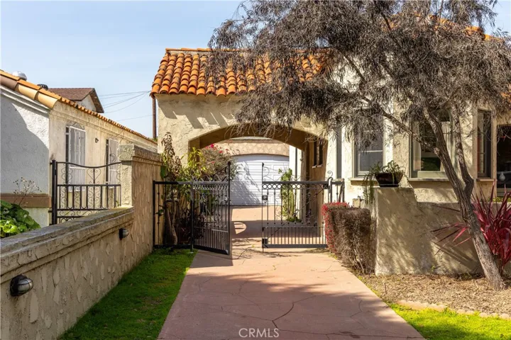 1985 San Francisco Avenue, Long Beach, California 90806