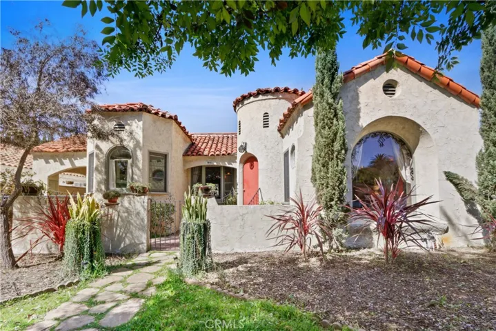 1985 San Francisco Avenue, Long Beach, California 90806