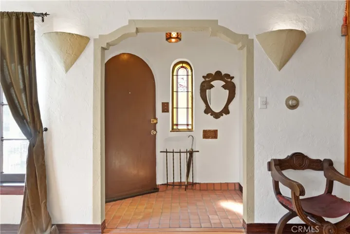 1985 San Francisco Avenue, Long Beach, California 90806