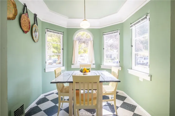 1985 San Francisco Avenue, Long Beach, California 90806