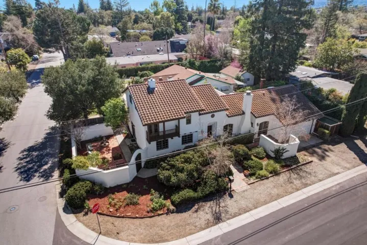 903 Paradise Way, Palo Alto, California 94306