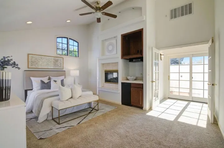 903 Paradise Way, Palo Alto, California 94306