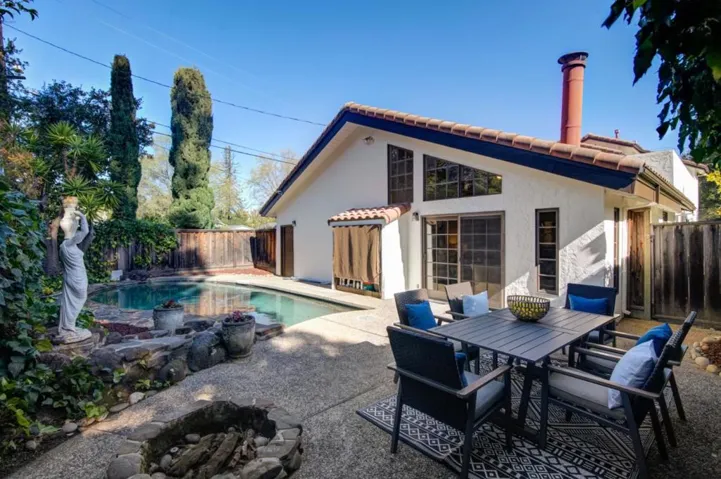 903 Paradise Way, Palo Alto, California 94306